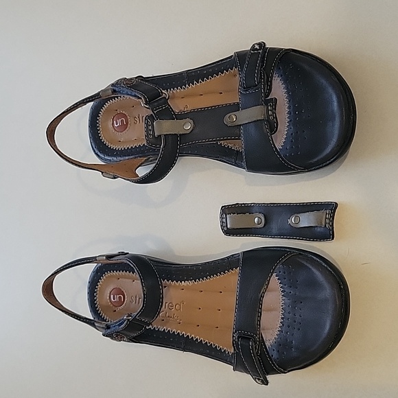 Clarks Unstructured convertible sandal - Picture 5 of 5